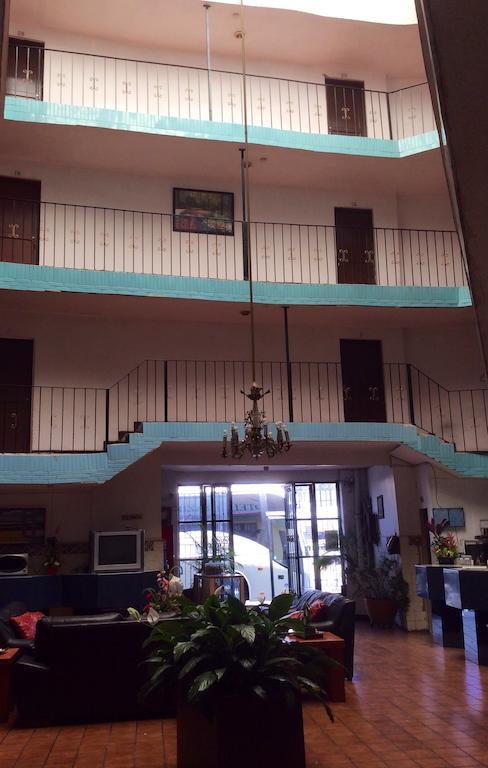 Oyo Hotel Brazil,Guadalajara,Estadio Jalisco エクステリア 写真