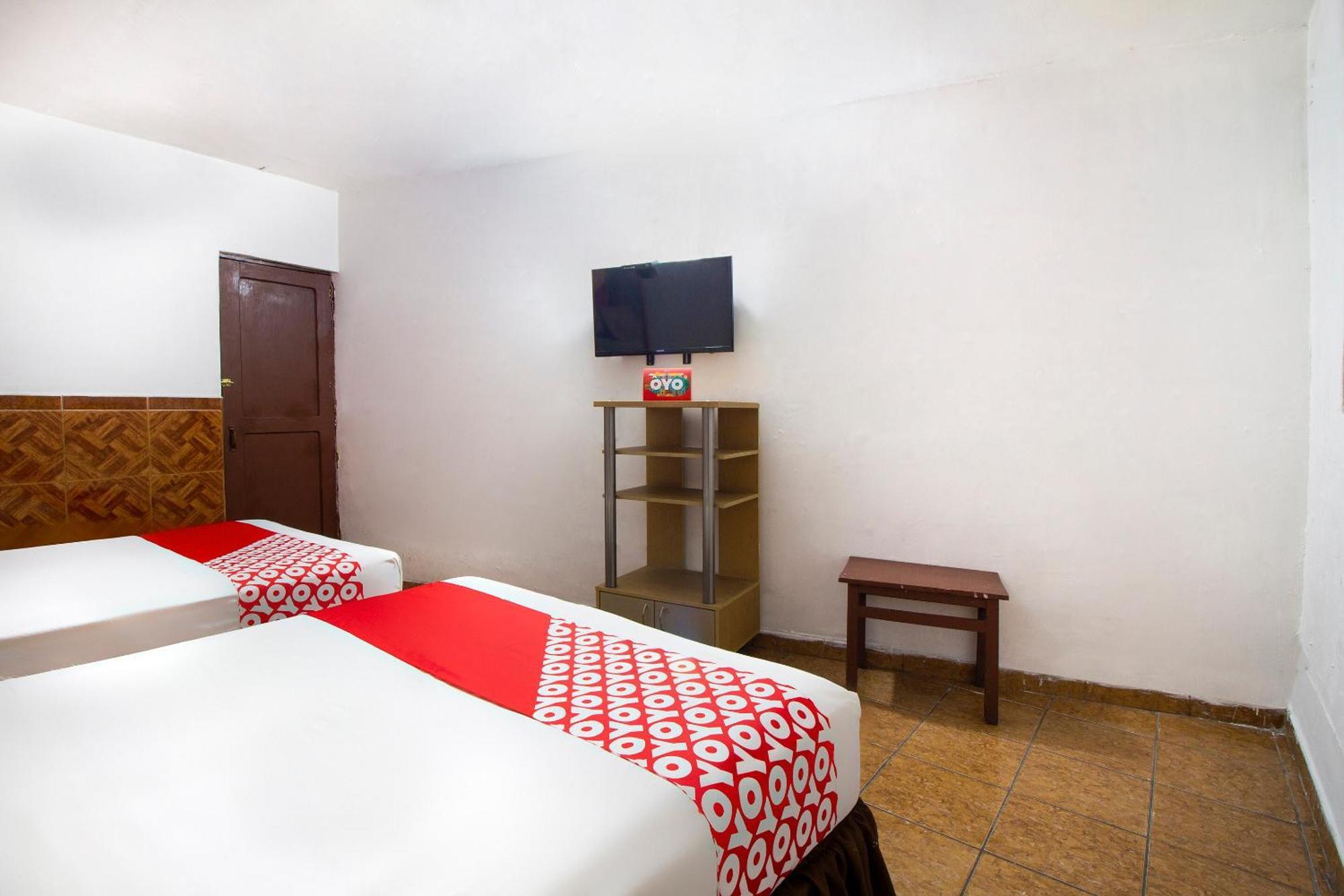Oyo Hotel Brazil,Guadalajara,Estadio Jalisco エクステリア 写真