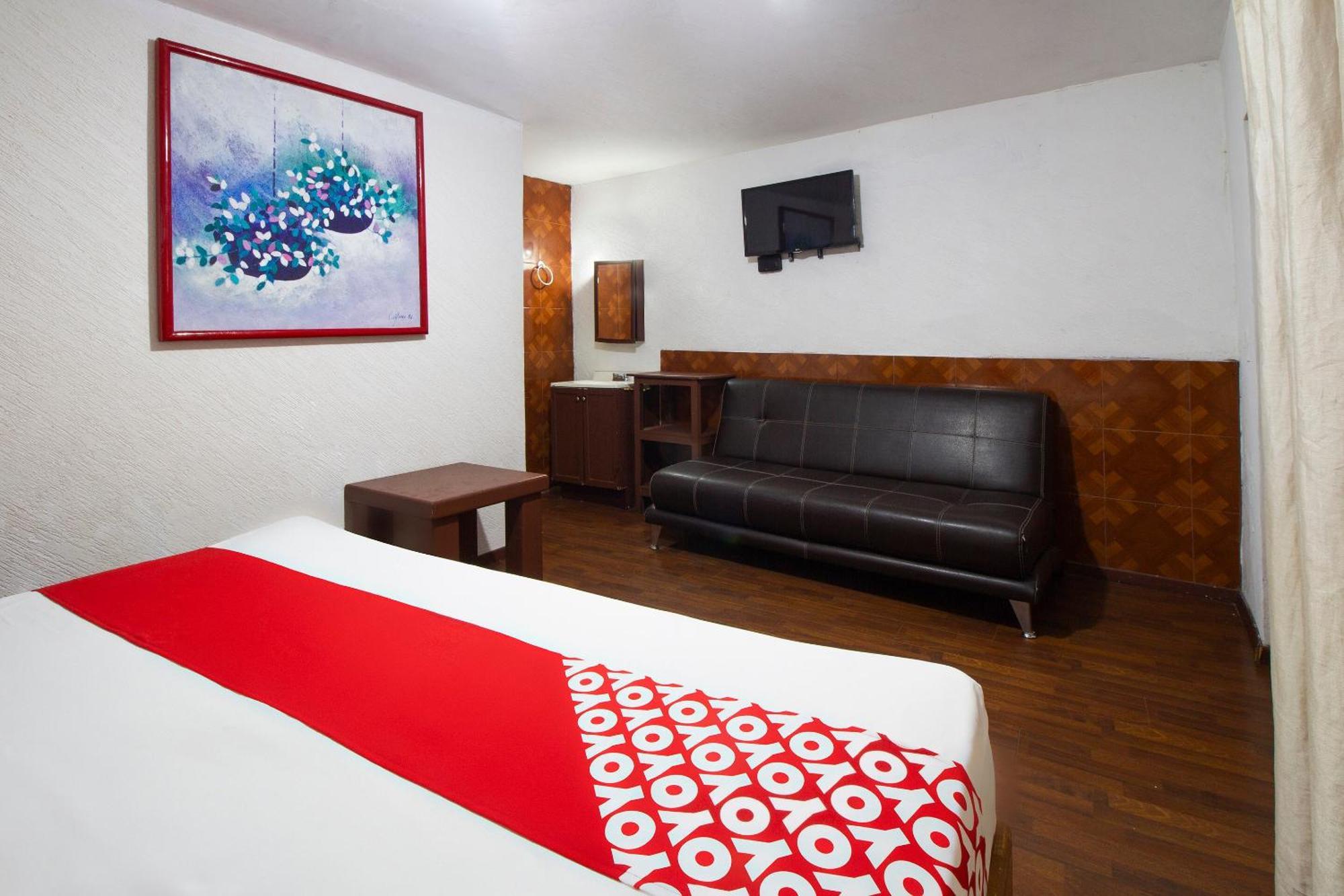 Oyo Hotel Brazil,Guadalajara,Estadio Jalisco エクステリア 写真