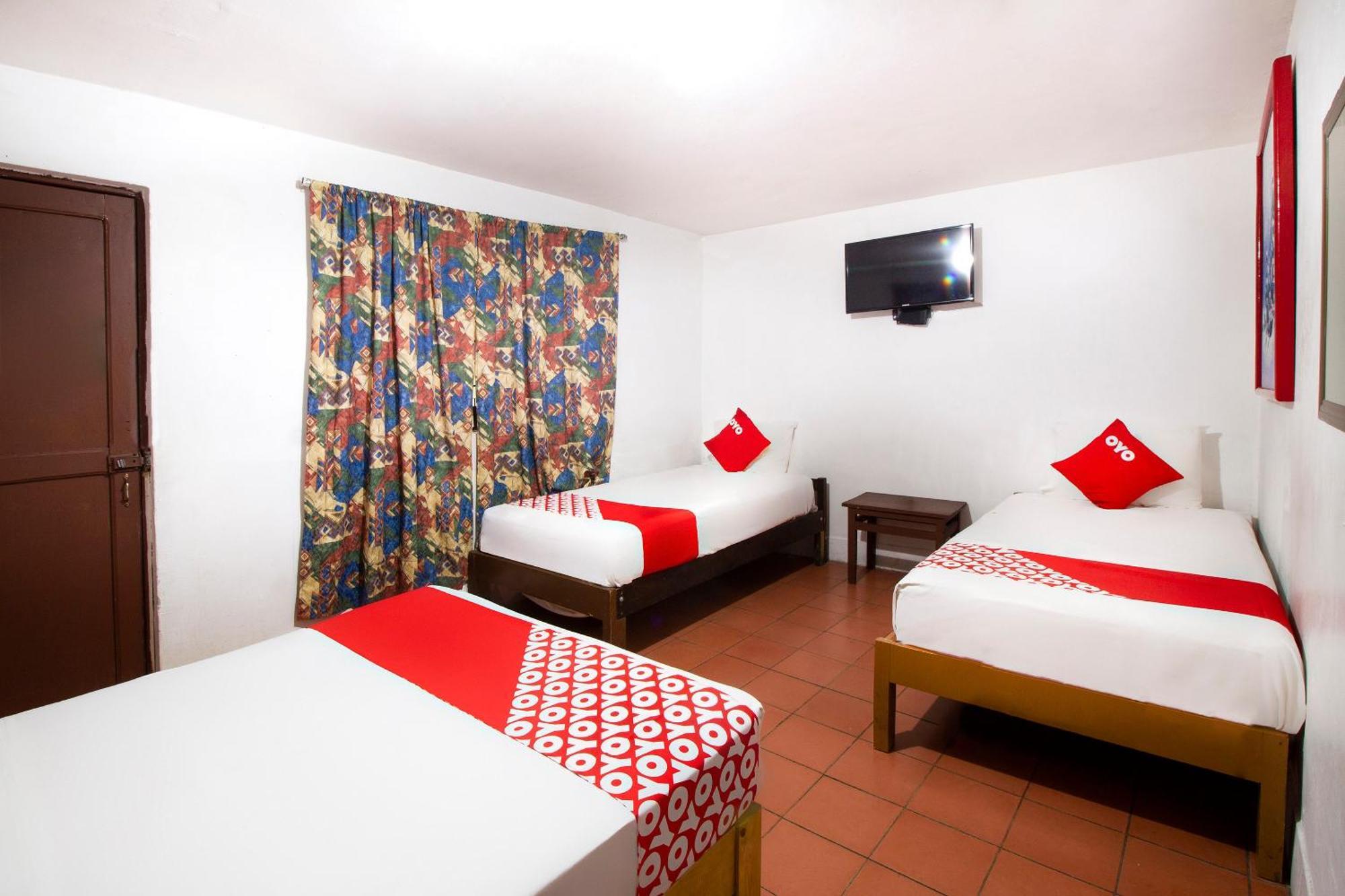 Oyo Hotel Brazil,Guadalajara,Estadio Jalisco エクステリア 写真