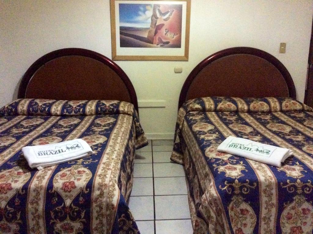 Oyo Hotel Brazil,Guadalajara,Estadio Jalisco 部屋 写真